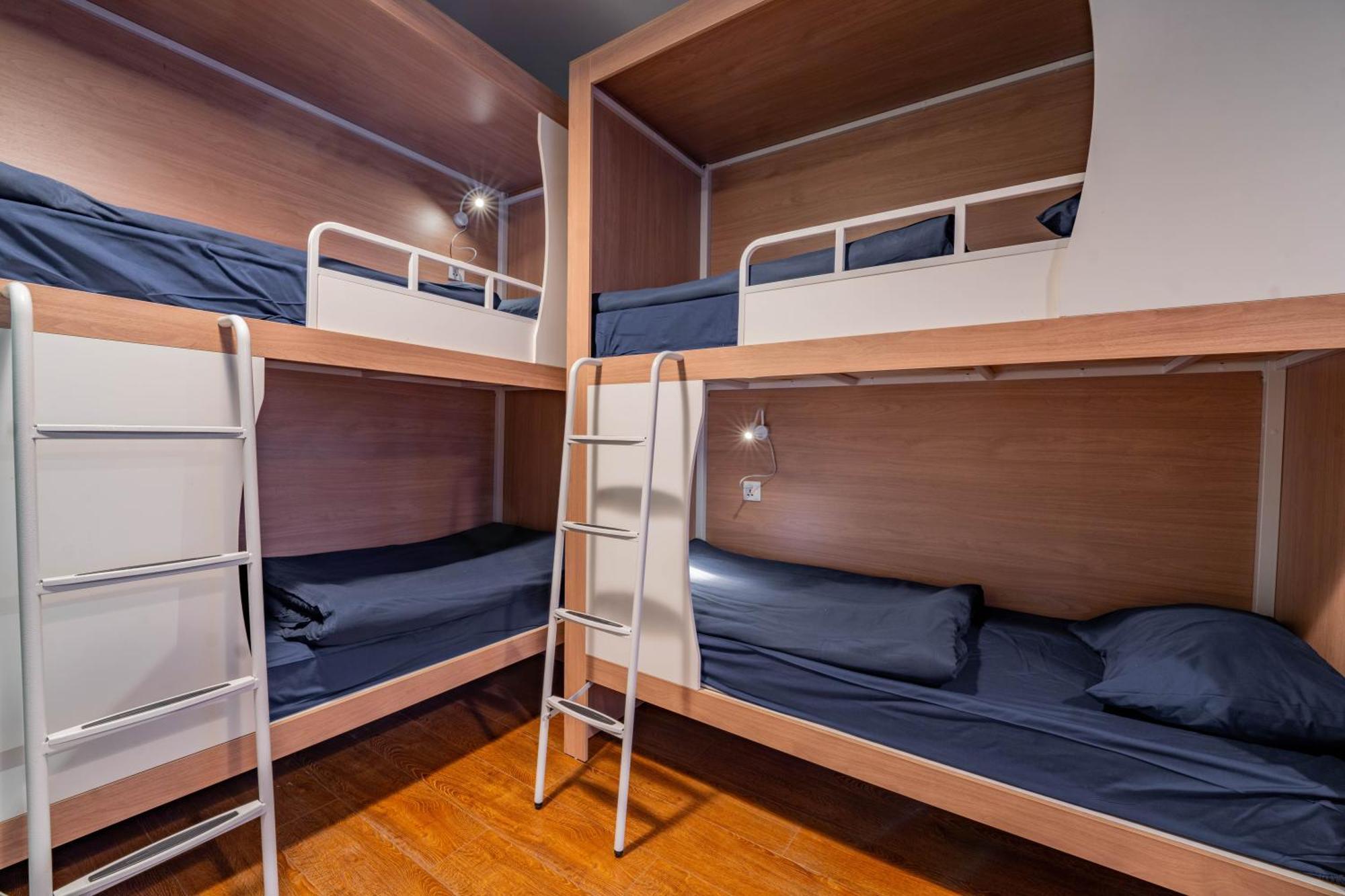 Stellar Female Hostel Prague Ngoại thất bức ảnh